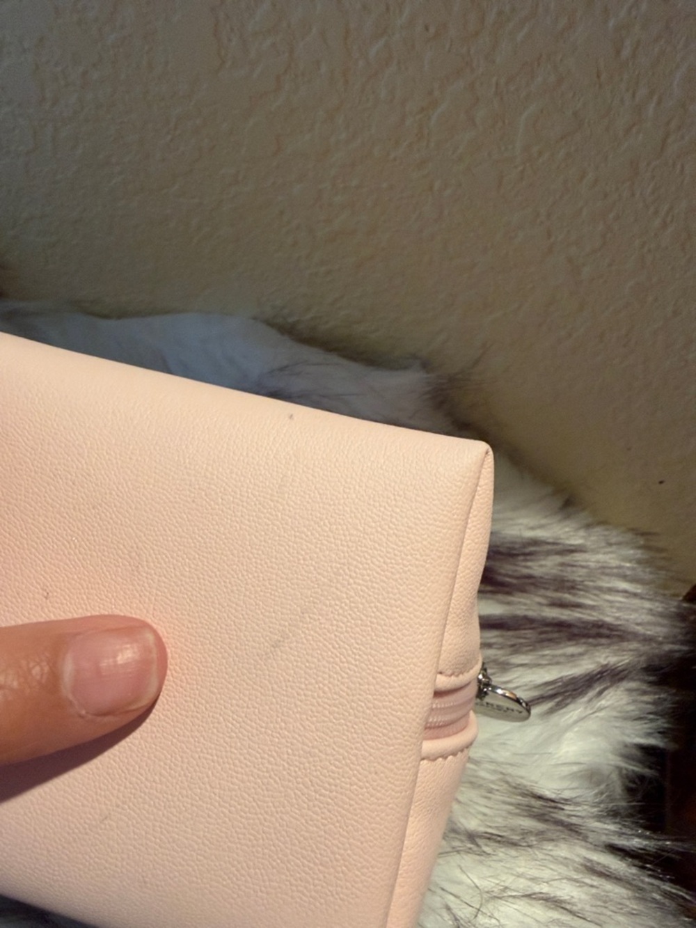 Givenchy parfums cosmetic pink bag - Picture 8 of 9